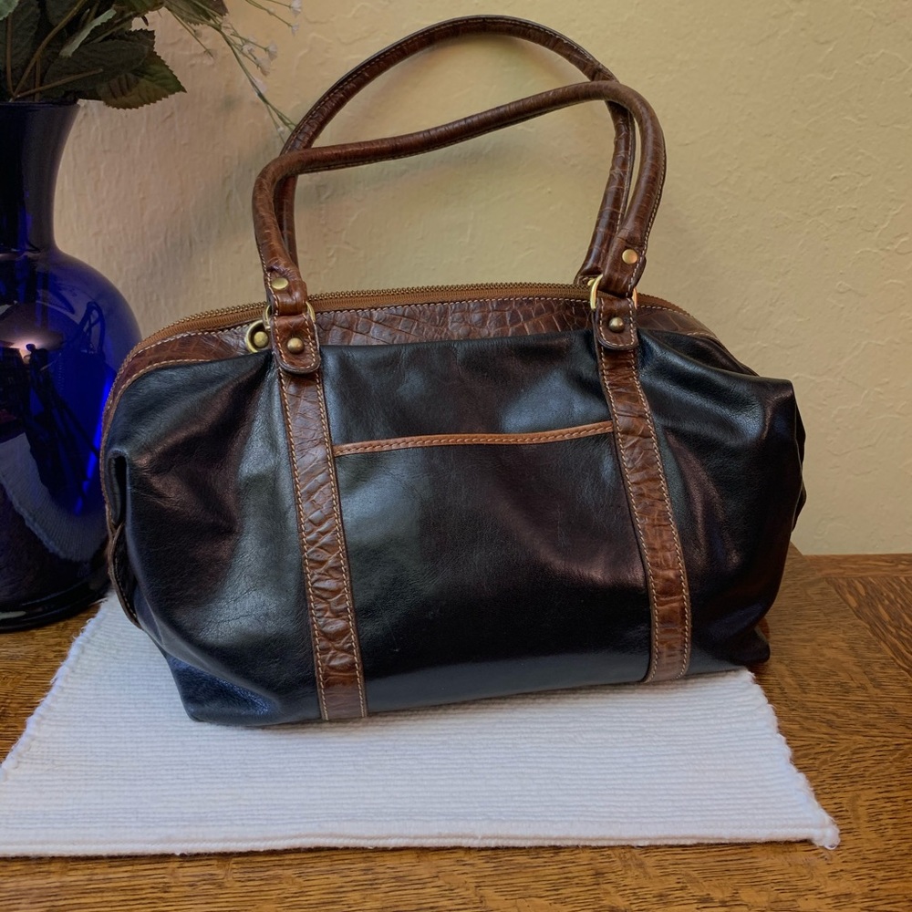 Brahmin black and alligator soft leather purse